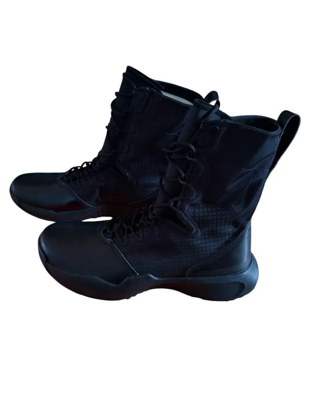 NEW Nike SFB B2 Triple Black Tactical Combat Boots Men’s Size 11